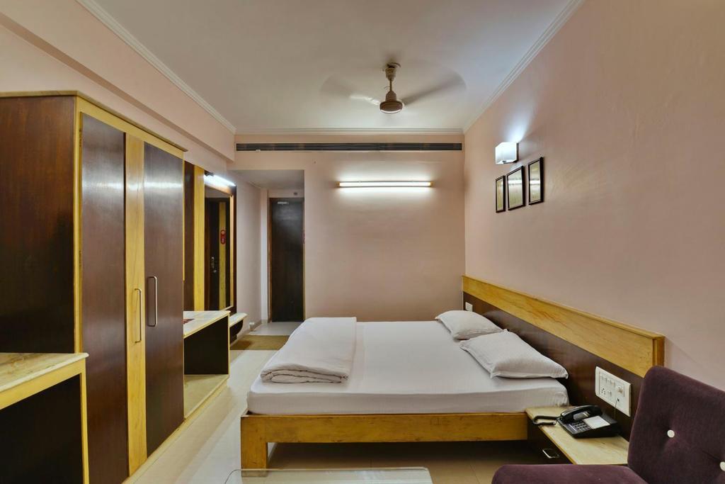 Jain'S Hotel Rajhans Bhopal Exterior photo