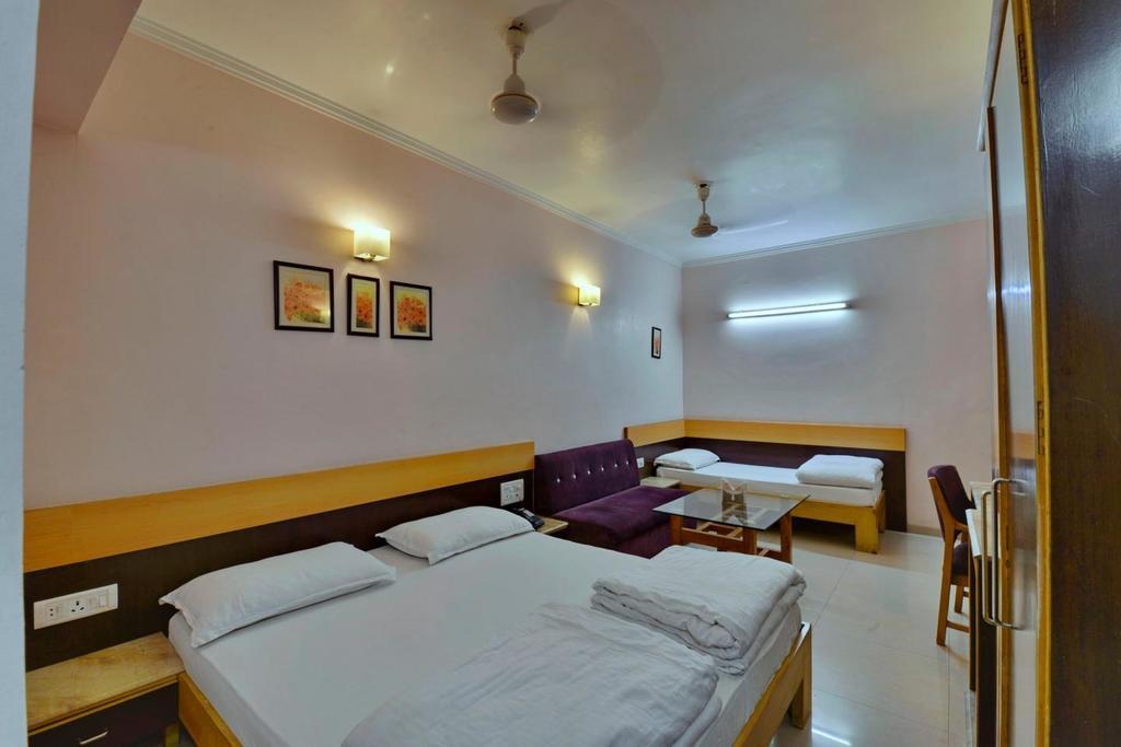 Jain'S Hotel Rajhans Bhopal Exterior photo